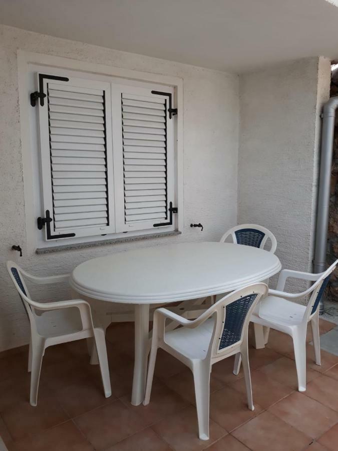 Apartman Grospic 2 Cesarica Buitenkant foto